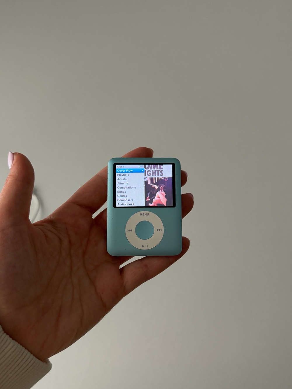 Blue Apple IPod Nano 3rd Generation 8GB MP3/MP4 - Picture 5 of 8